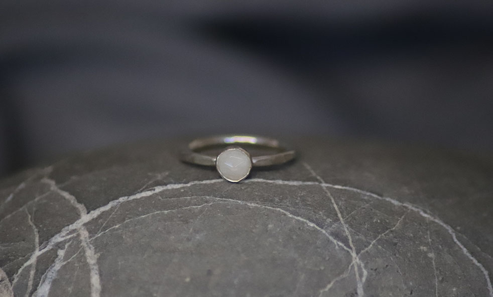 Rose cut Rainbow Moonstone ring 2mm